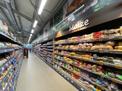 Butikshyllor i Salaspils 12